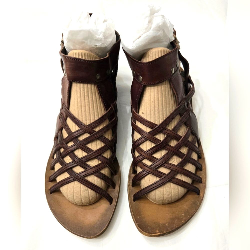 BOUTIQUE 9 Brown Leather Gladiator Sandals Size 8.5